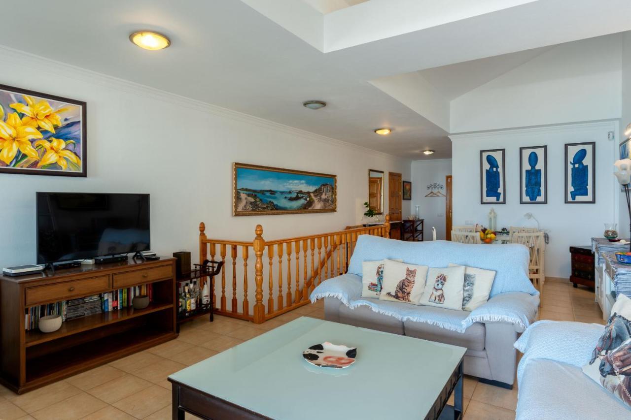 Villa Marina II Beachfront Corralejo By Holidays Home Extérieur photo