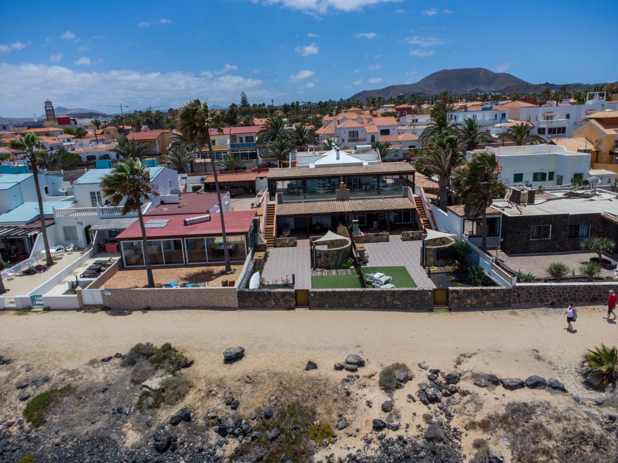 Villa Marina II Beachfront Corralejo By Holidays Home Extérieur photo